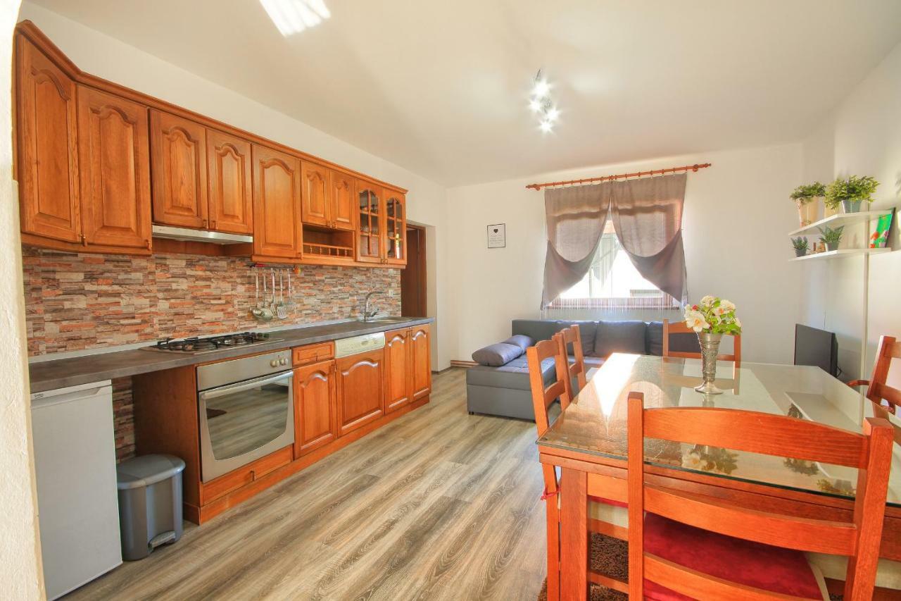 Apartman Katja Rakovica Buitenkant foto