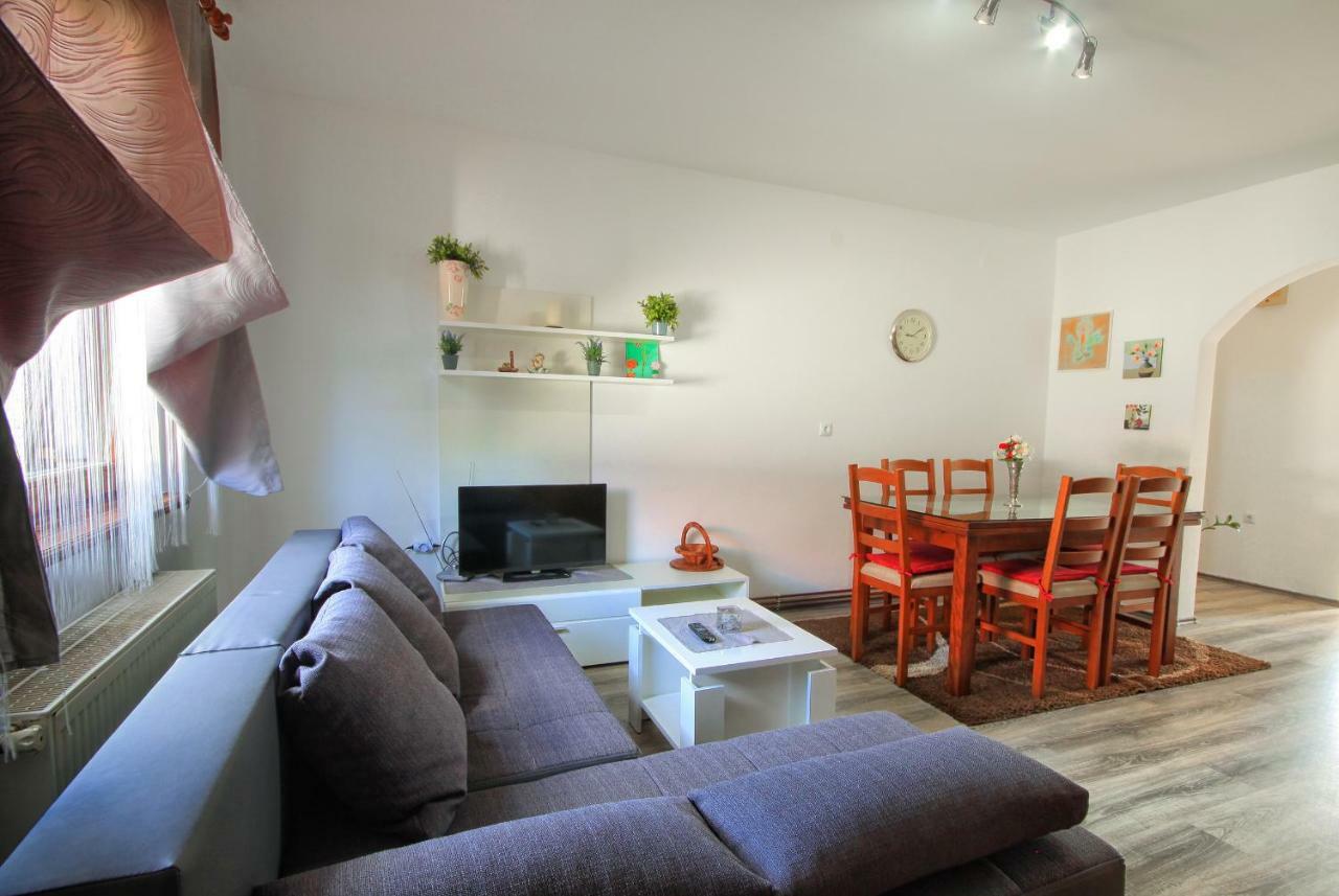 Apartman Katja Rakovica Buitenkant foto